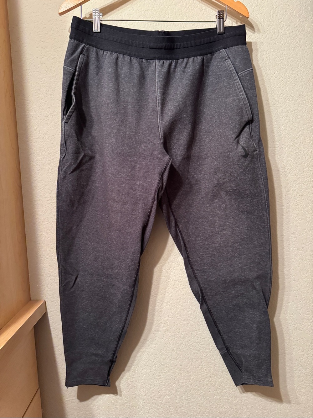 Nike Yoga Tapered Gray Pants, Black waistband - Large